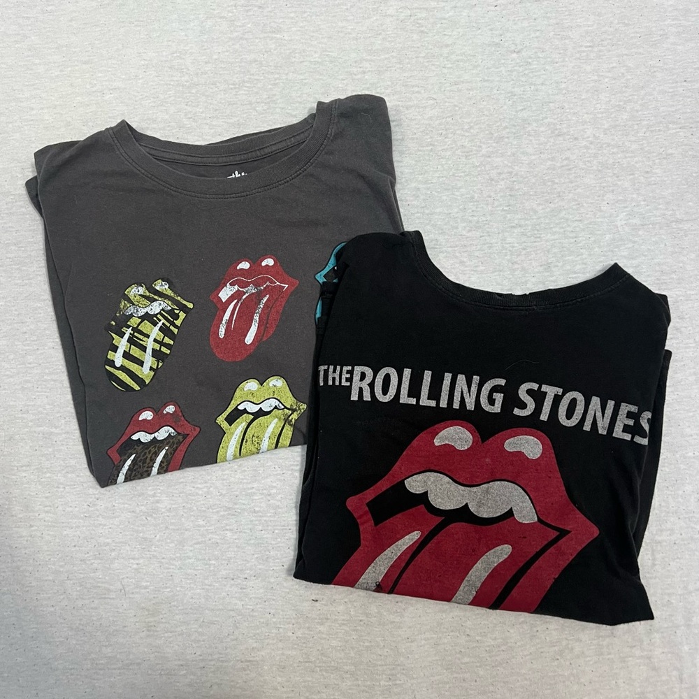 2 pieces Rolling Stone T-shirts